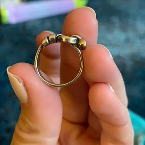 Tiffany & Co. Jewelry - TIFFANY & CO.
Silver Knot Ring with 18K Gold Ball Tiffany & Co. Jewelry - TIFFANY & CO.
Silver Knot Ring with 18K Gold Ball